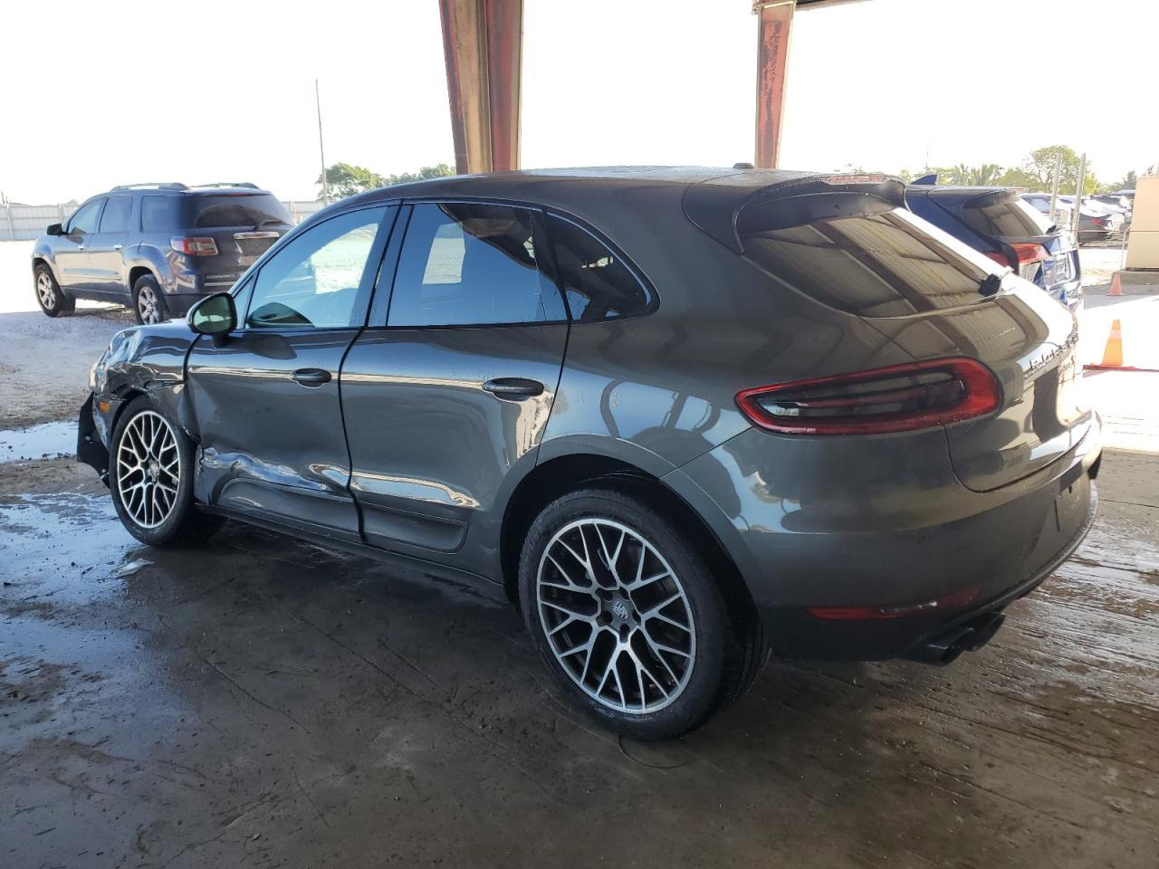 2018 PORSCHE MACAN S - Image 2