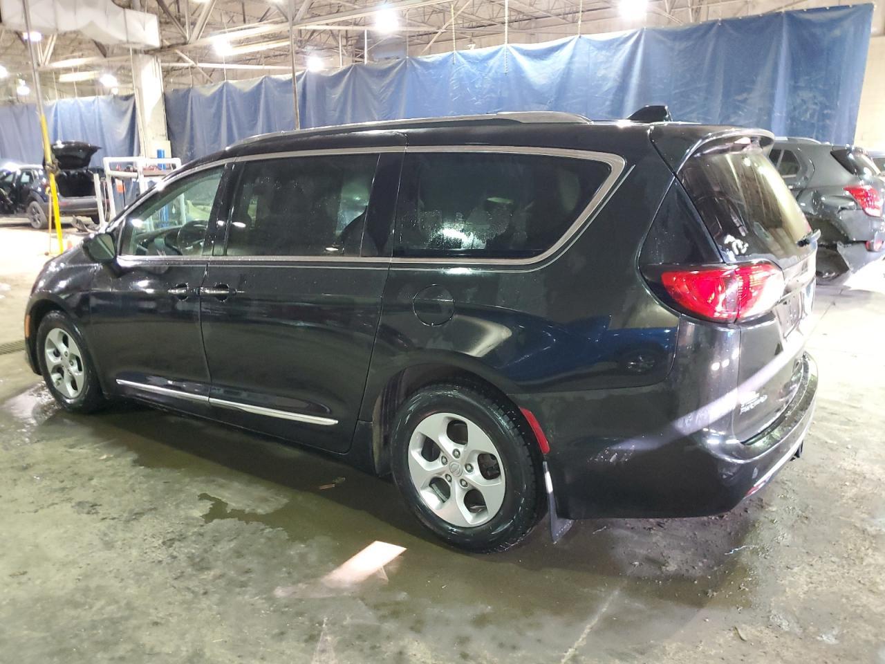 2017 CHRYSLER PACIFICA T - Image 2