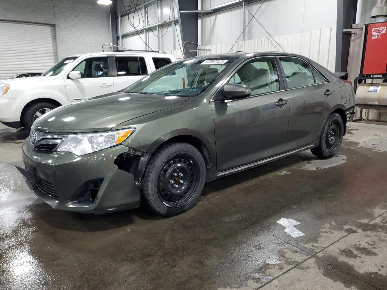 2013 TOYOTA CAMRY L