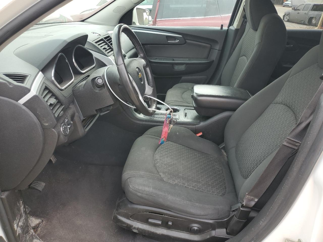 2011 CHEVROLET TRAVERSE L - Фото 7