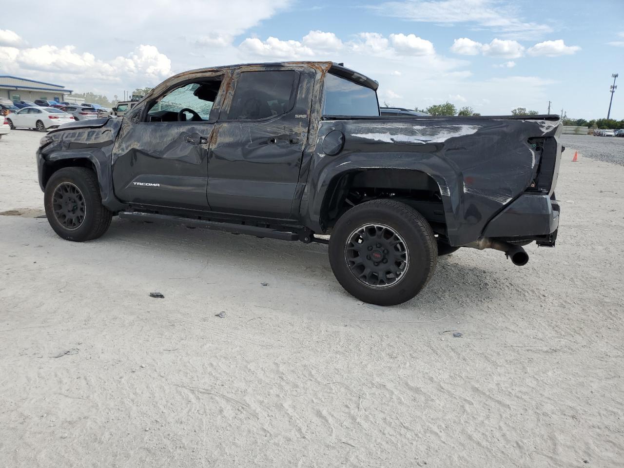 2024 TOYOTA TACOMA DOU - Фото 2