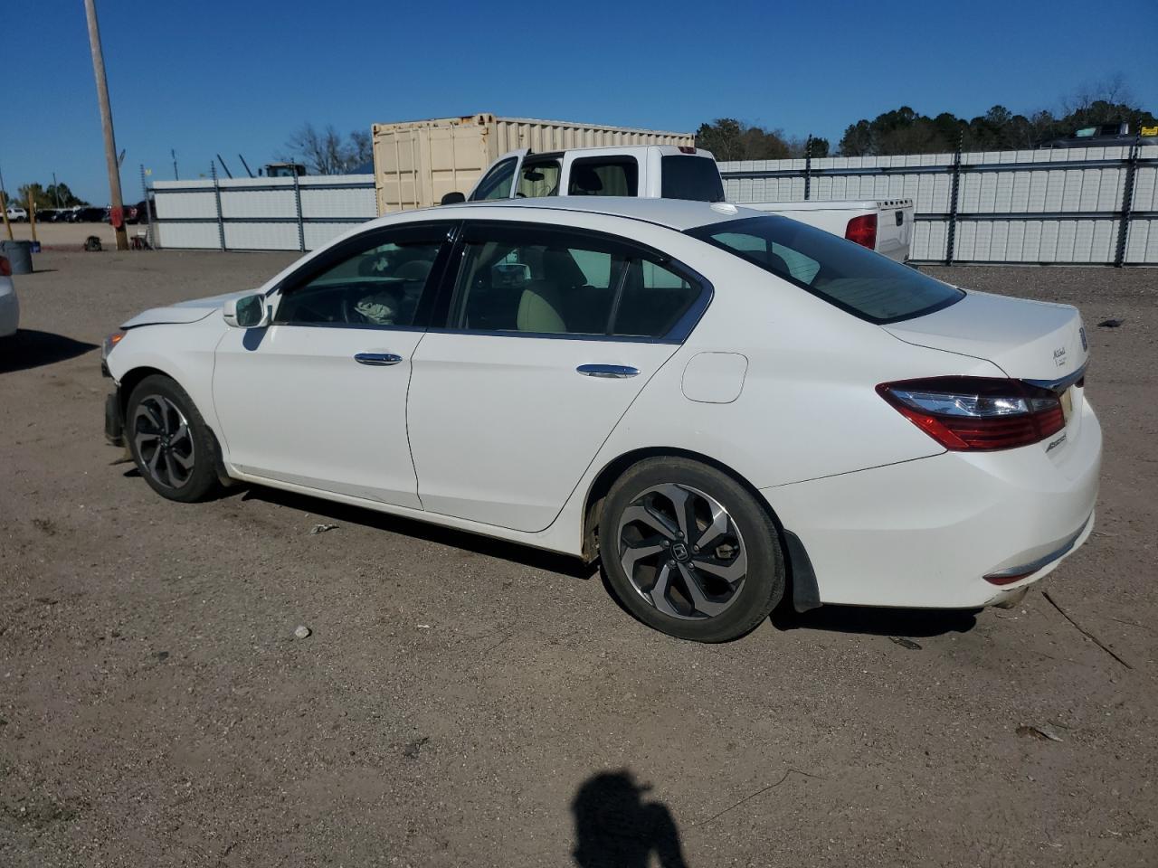 2016 HONDA ACCORD EXL - Image 2