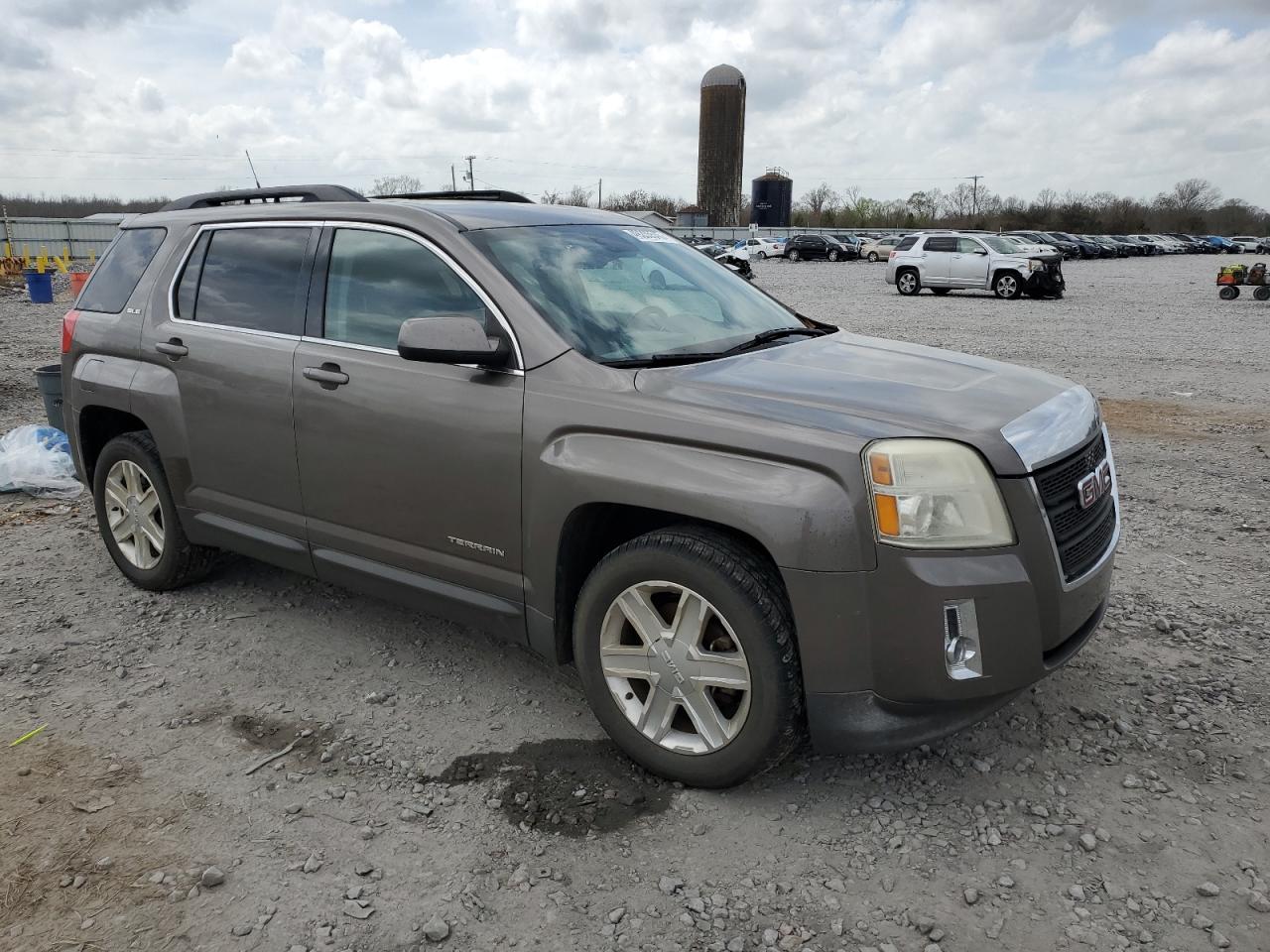 2012 GMC TERRAIN SL - Image 4