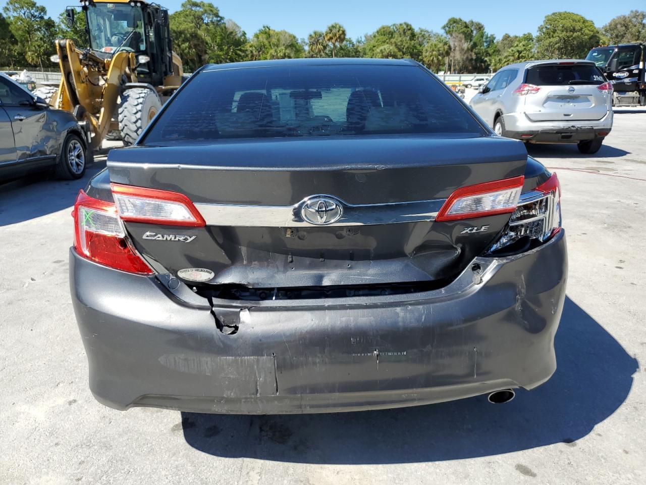 2012 TOYOTA CAMRY XLE - Фото 6