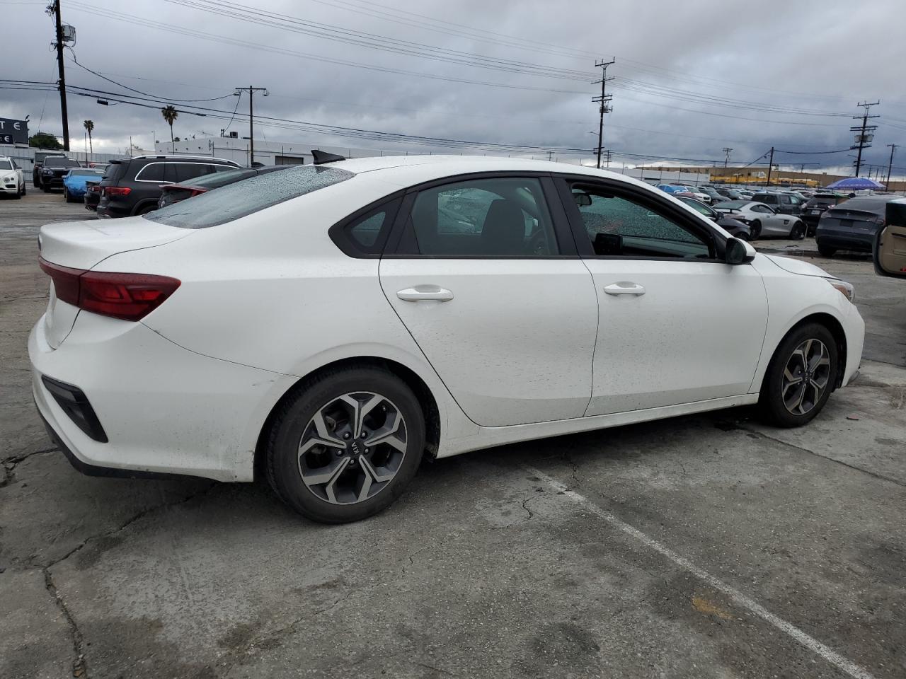 2020 KIA FORTE FE - Фото 3