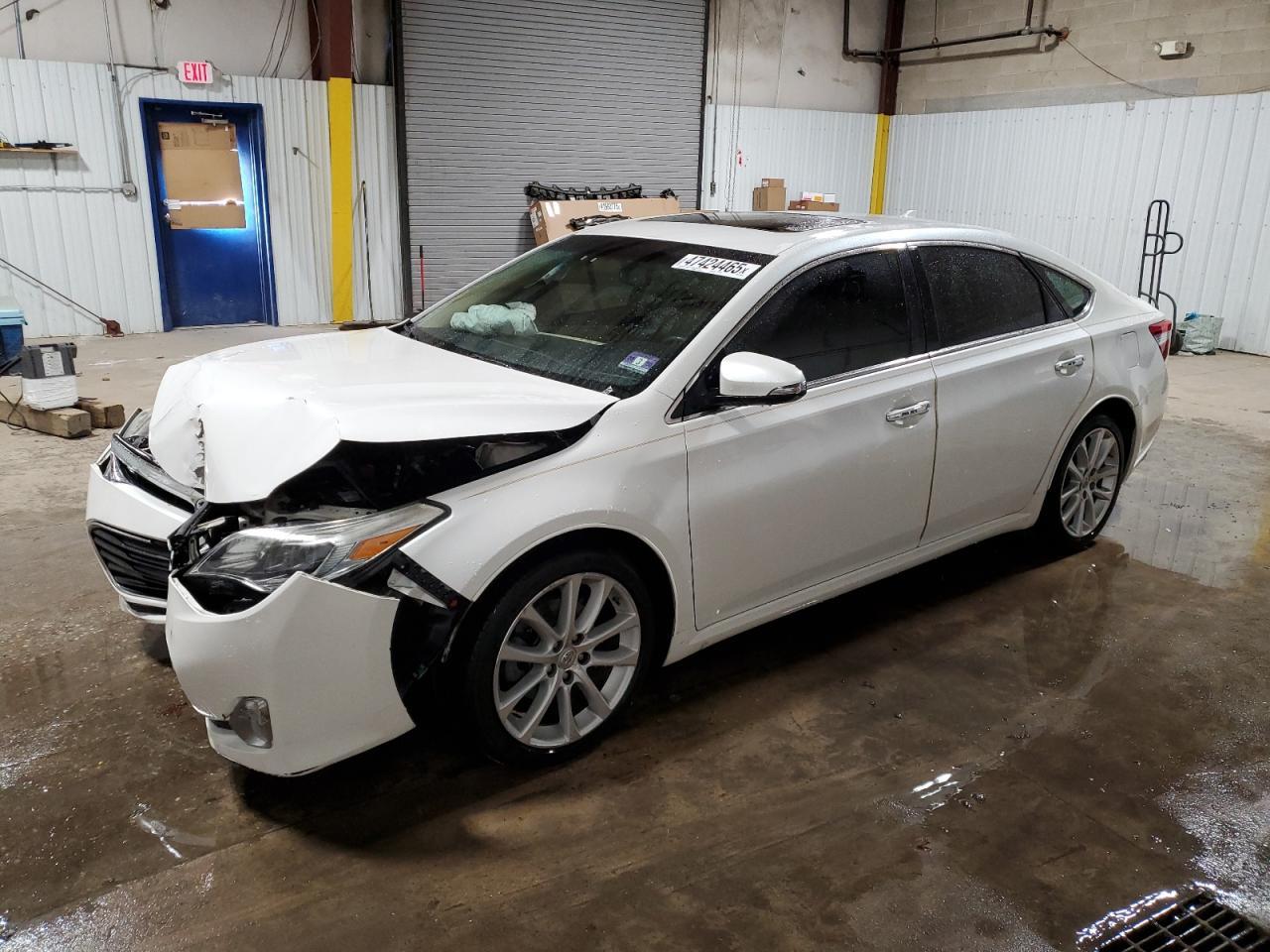 2015 TOYOTA AVALON XLE