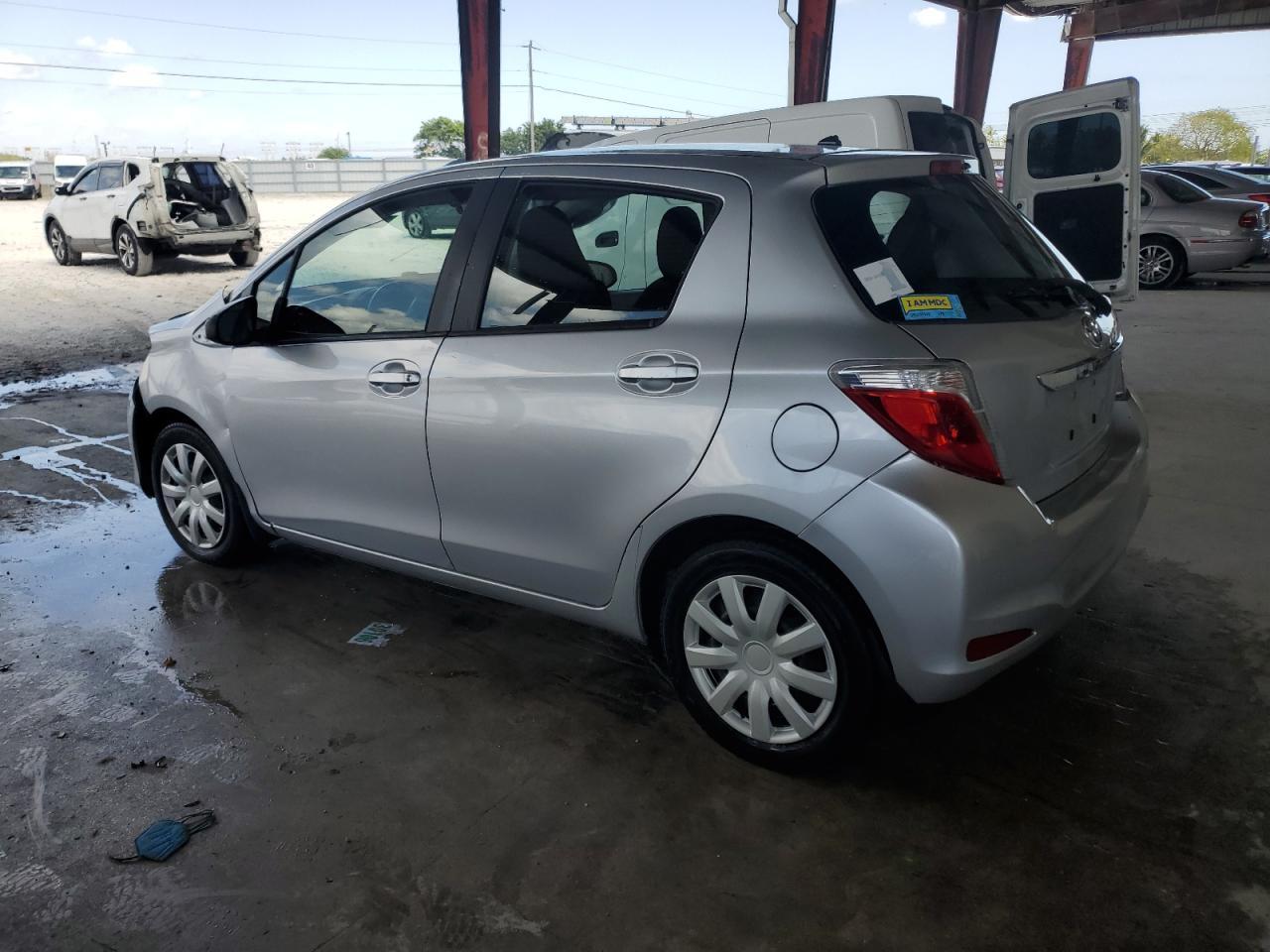 2014 TOYOTA YARIS - Фото 2