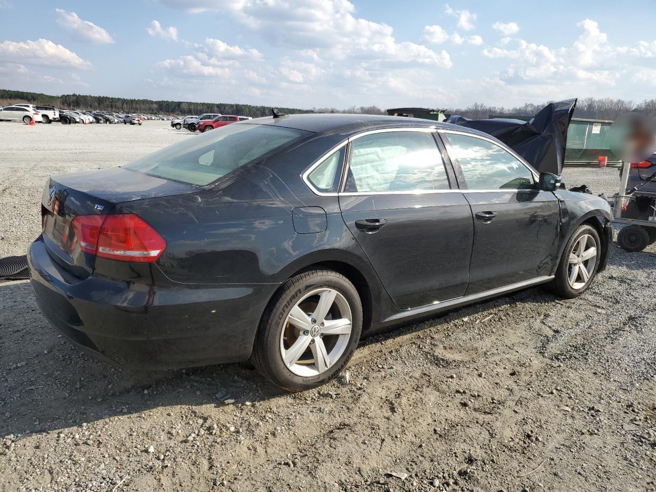 2015 VOLKSWAGEN PASSAT S - Фото 3