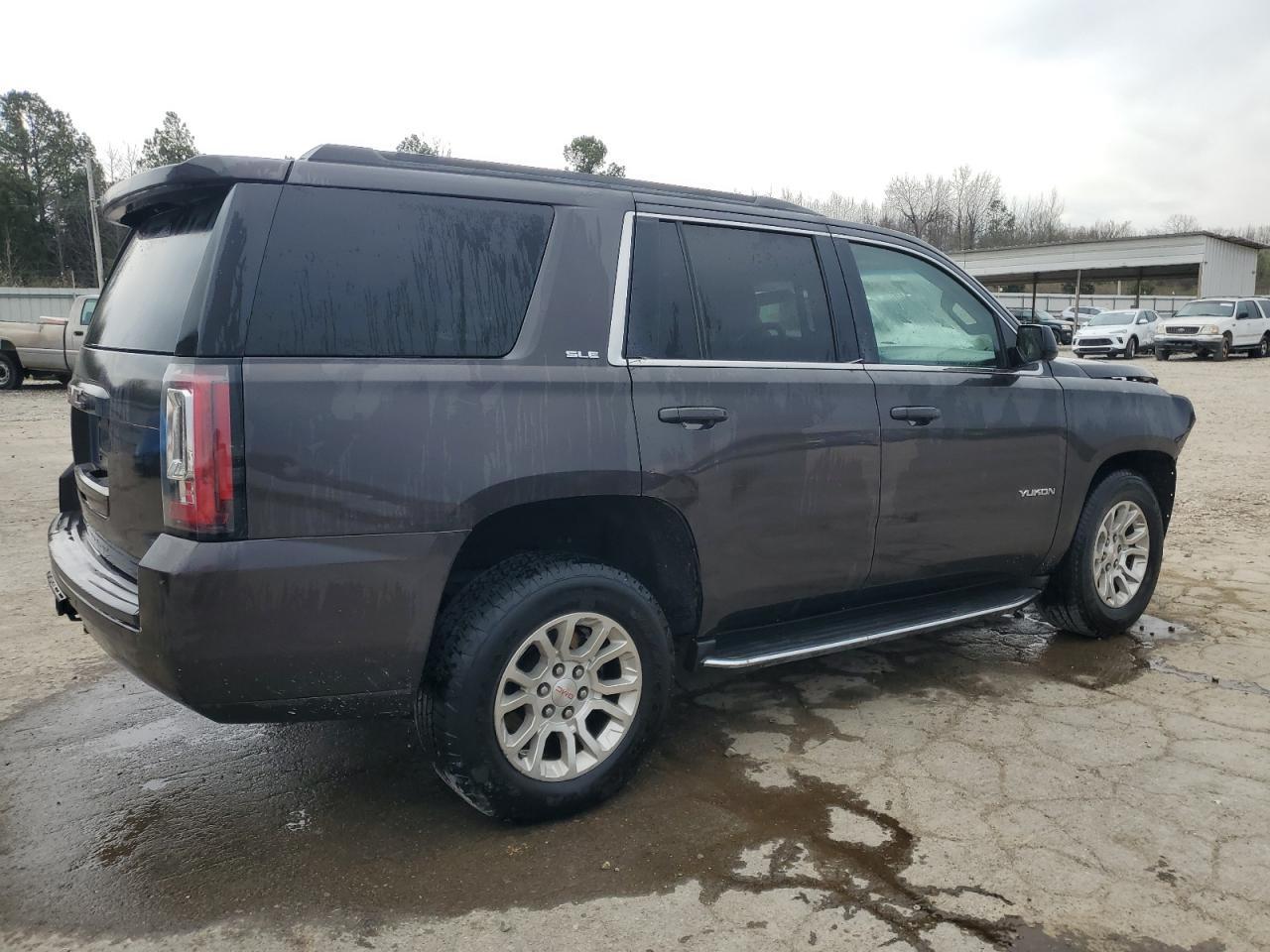 2016 GMC YUKON SLE - Фото 3