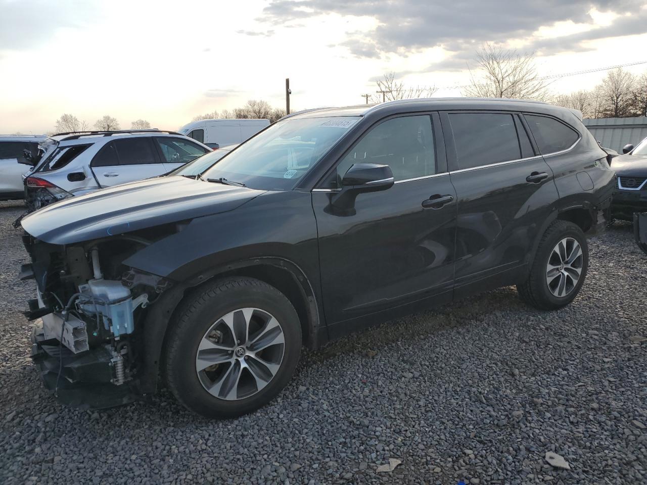 2021 TOYOTA HIGHLANDER