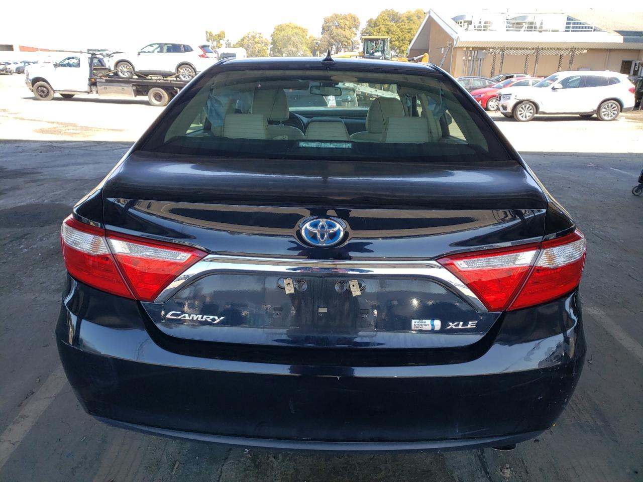 2017 TOYOTA CAMRY HYBR - Фото 6