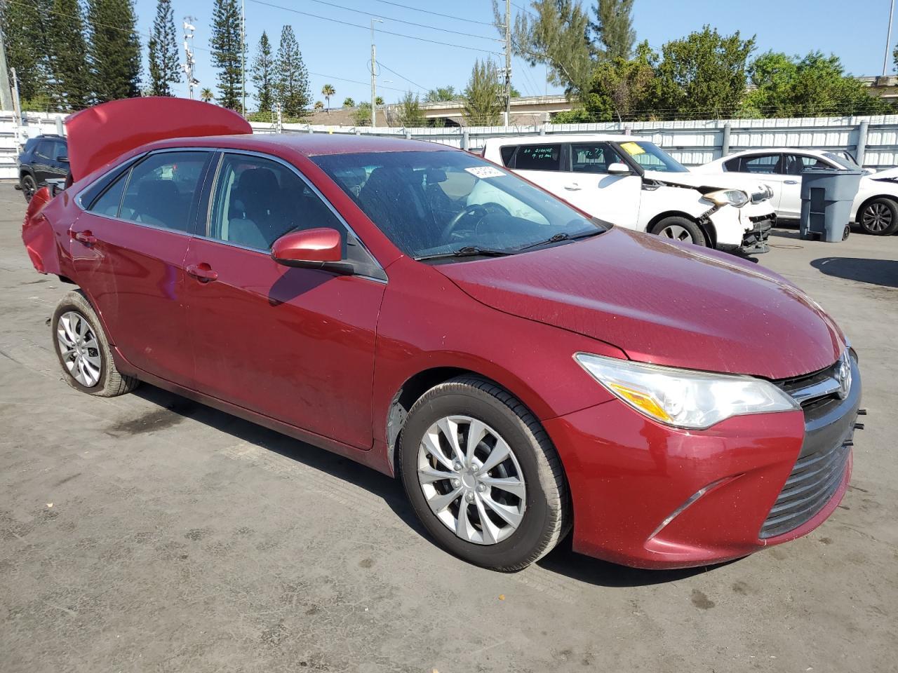 2017 TOYOTA CAMRY LE - Фото 4