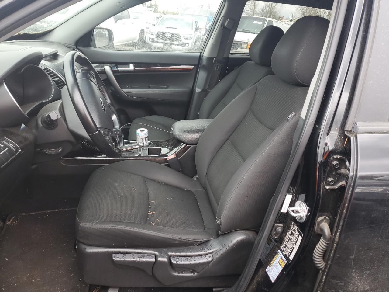 2014 KIA SORENTO LX - Image 7