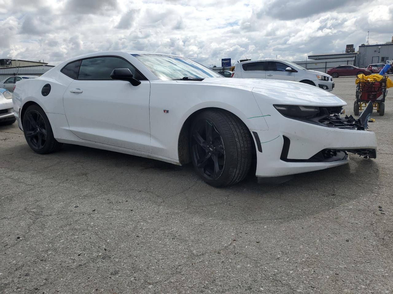 2019 CHEVROLET CAMARO LS - Фото 4