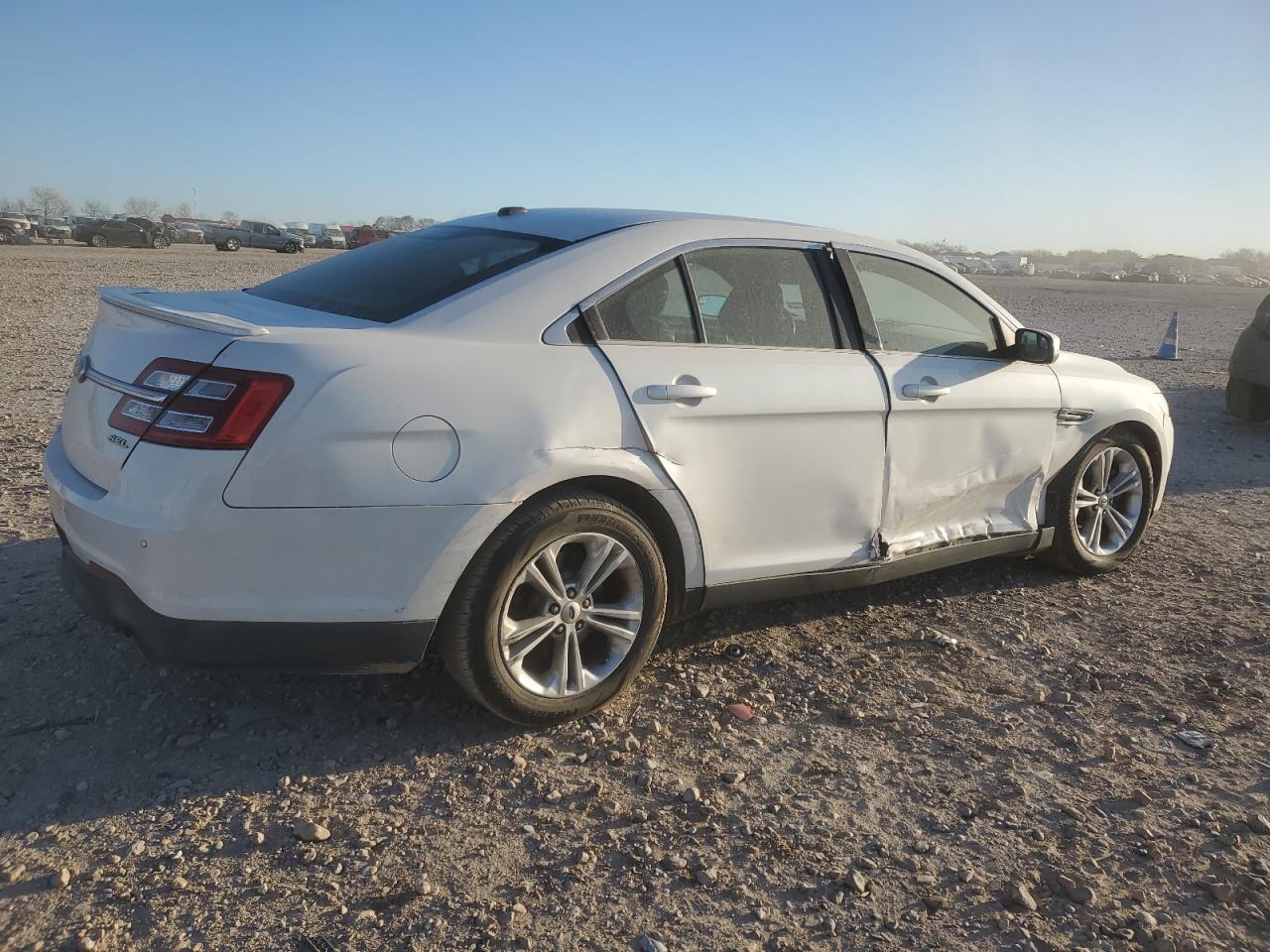 2013 FORD TAURUS SEL - Фото 3