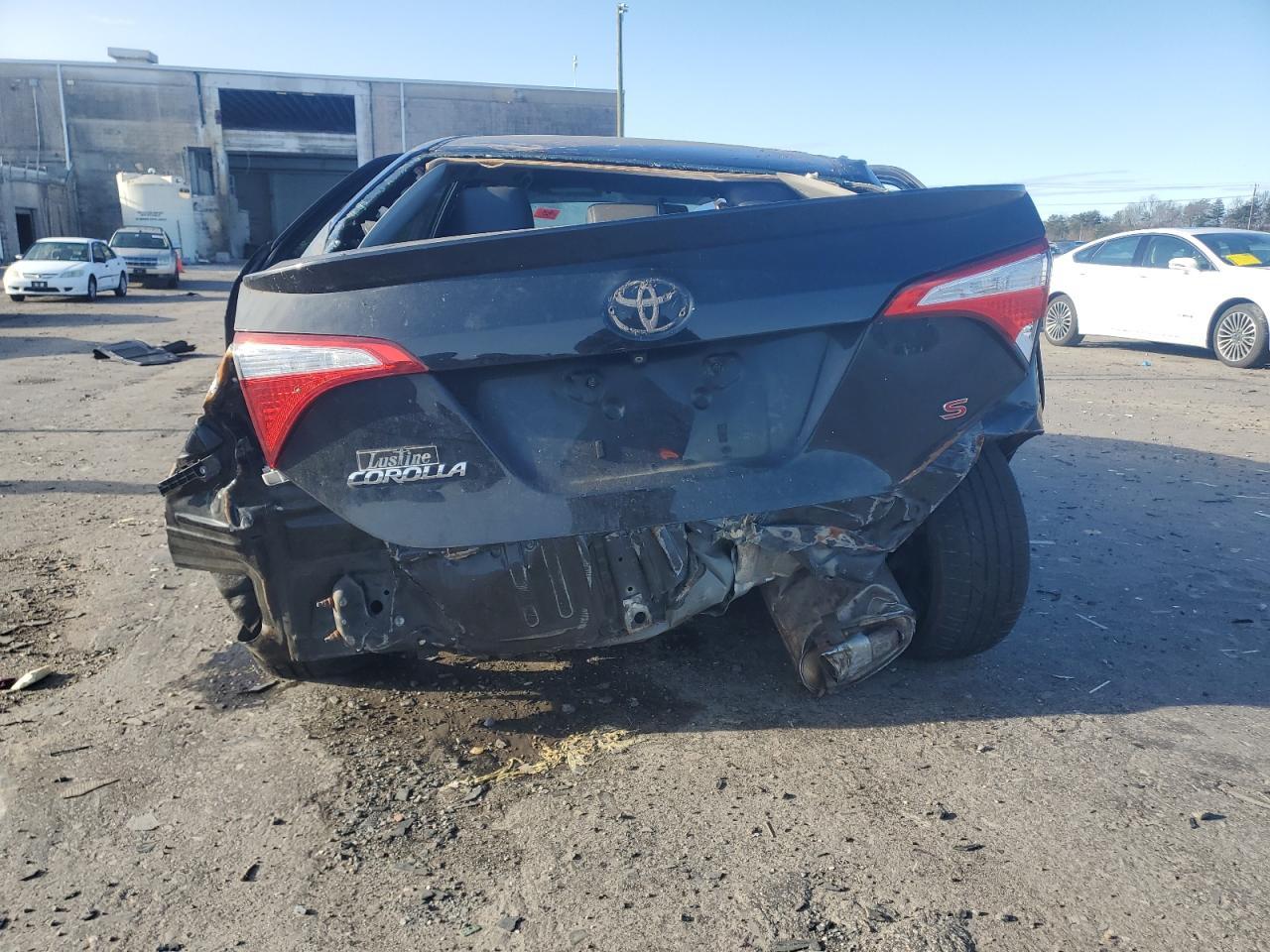 2014 TOYOTA COROLLA L - Image 6