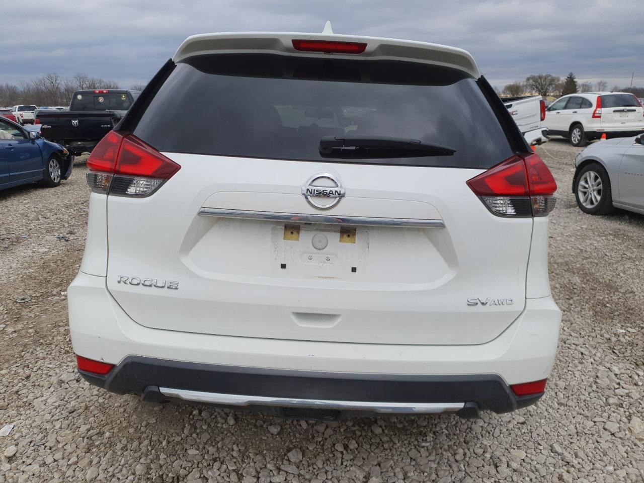 2018 NISSAN ROGUE S - Image 6
