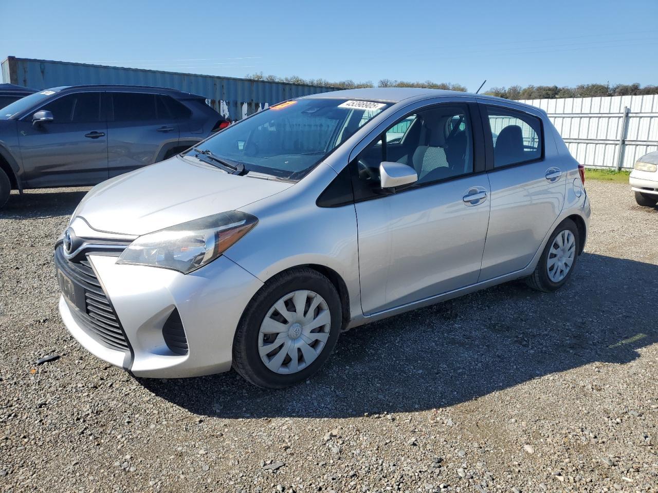 2017 TOYOTA YARIS L