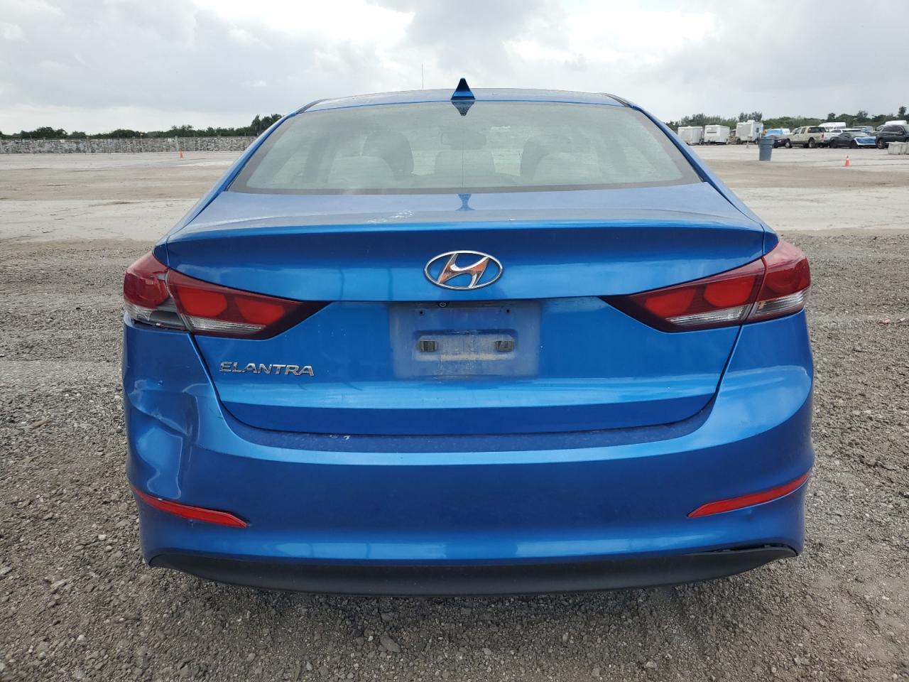 2017 HYUNDAI ELANTRA SE - Image 6