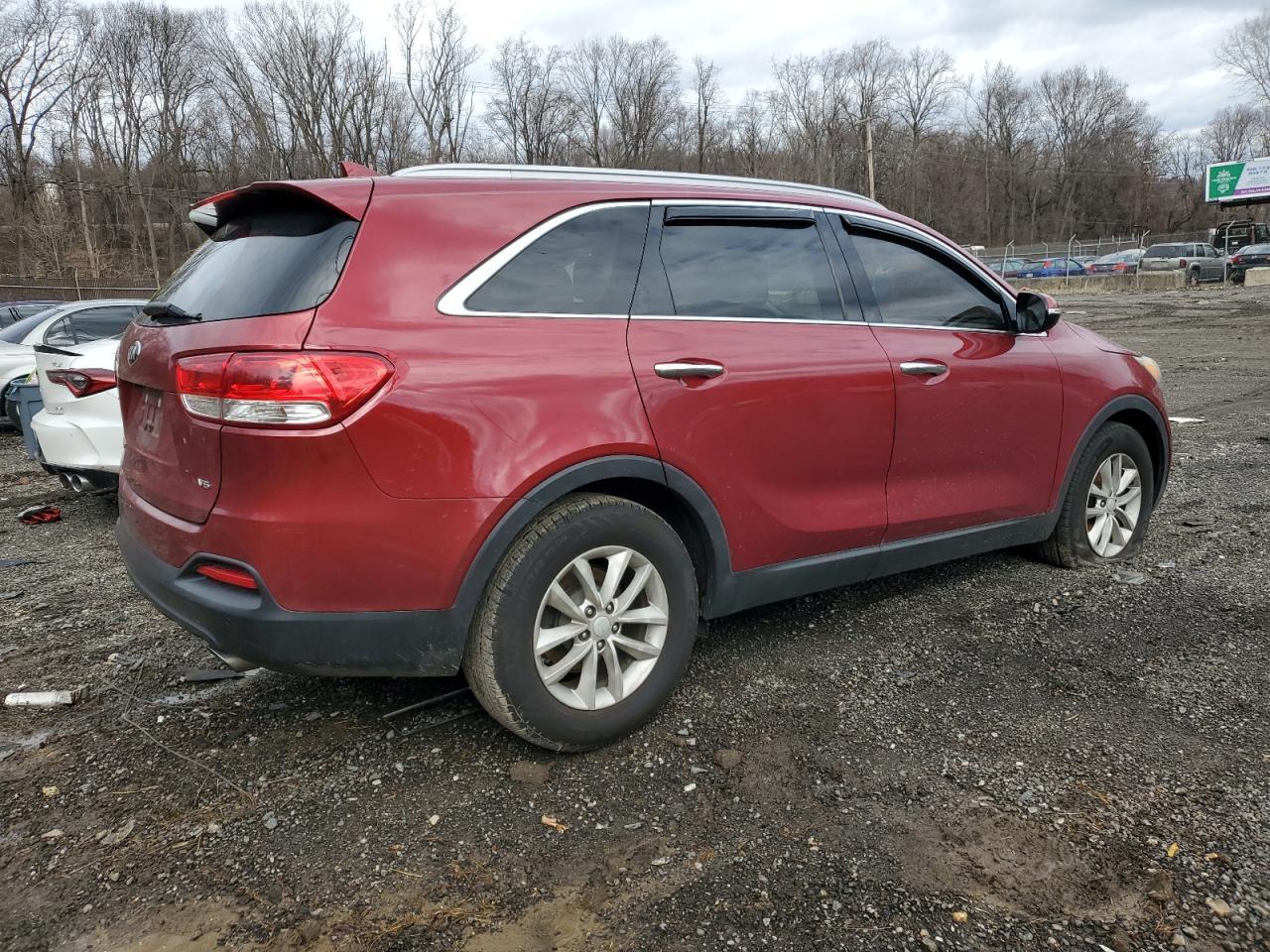 2017 KIA SORENTO LX - Image 3