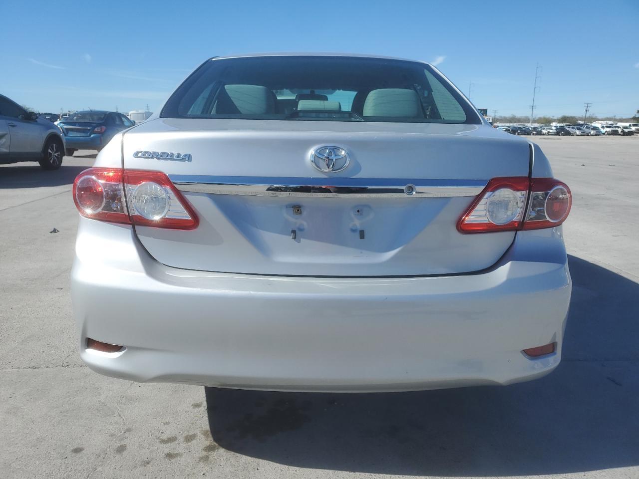 2013 TOYOTA COROLLA BA - Фото 6