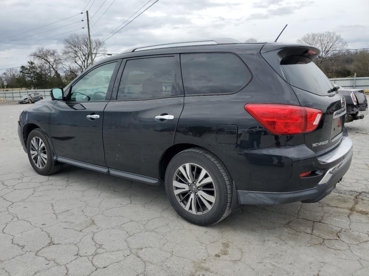 2017 NISSAN PATHFINDER - Фото 2