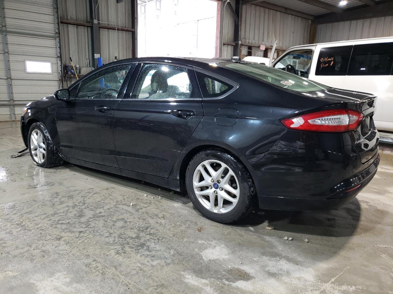 2013 FORD FUSION SE - Image 2