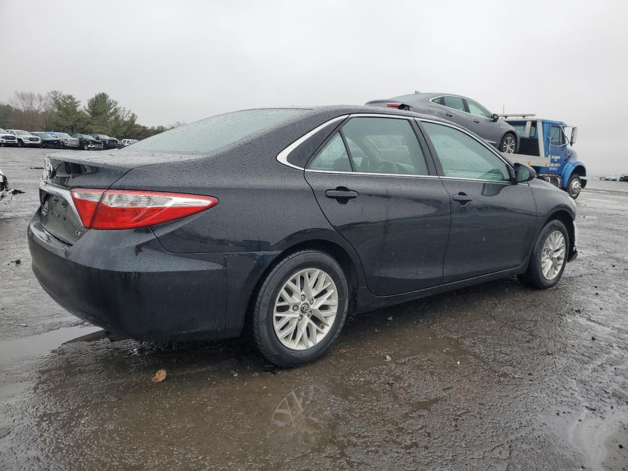 2016 TOYOTA CAMRY LE - Фото 3