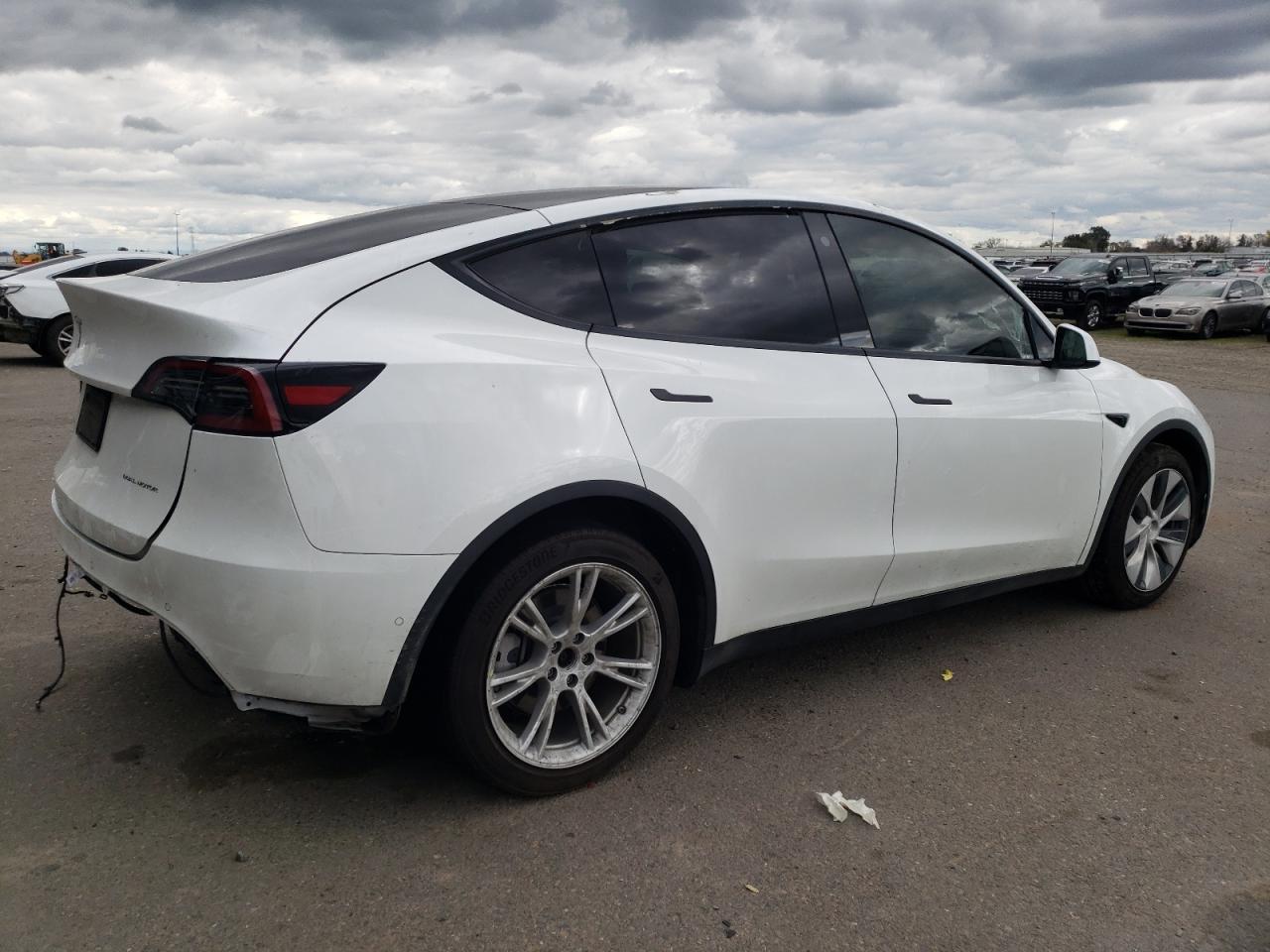 2022 TESLA MODEL Y - Фото 3