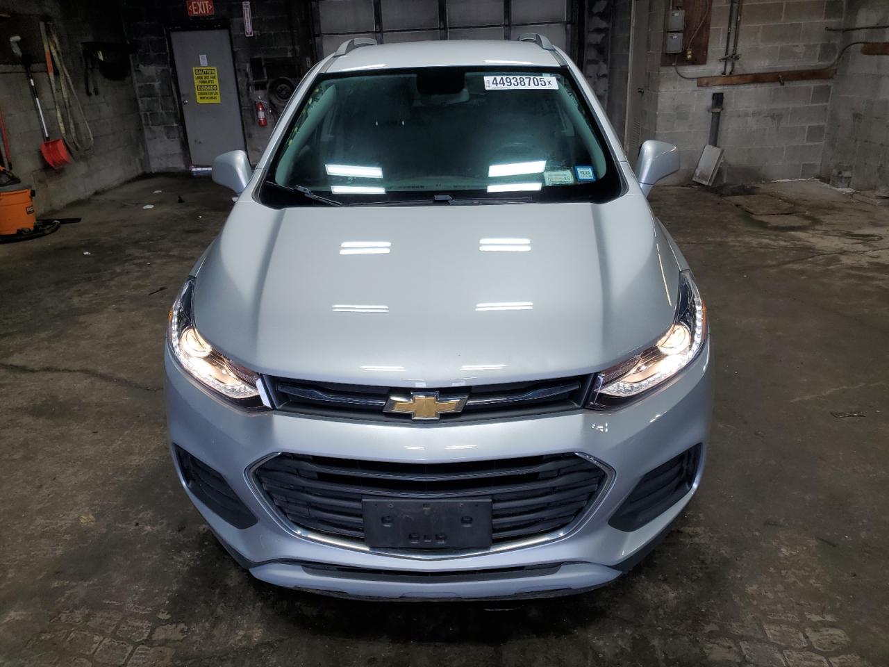 2019 CHEVROLET TRAX 1LT - Фото 5