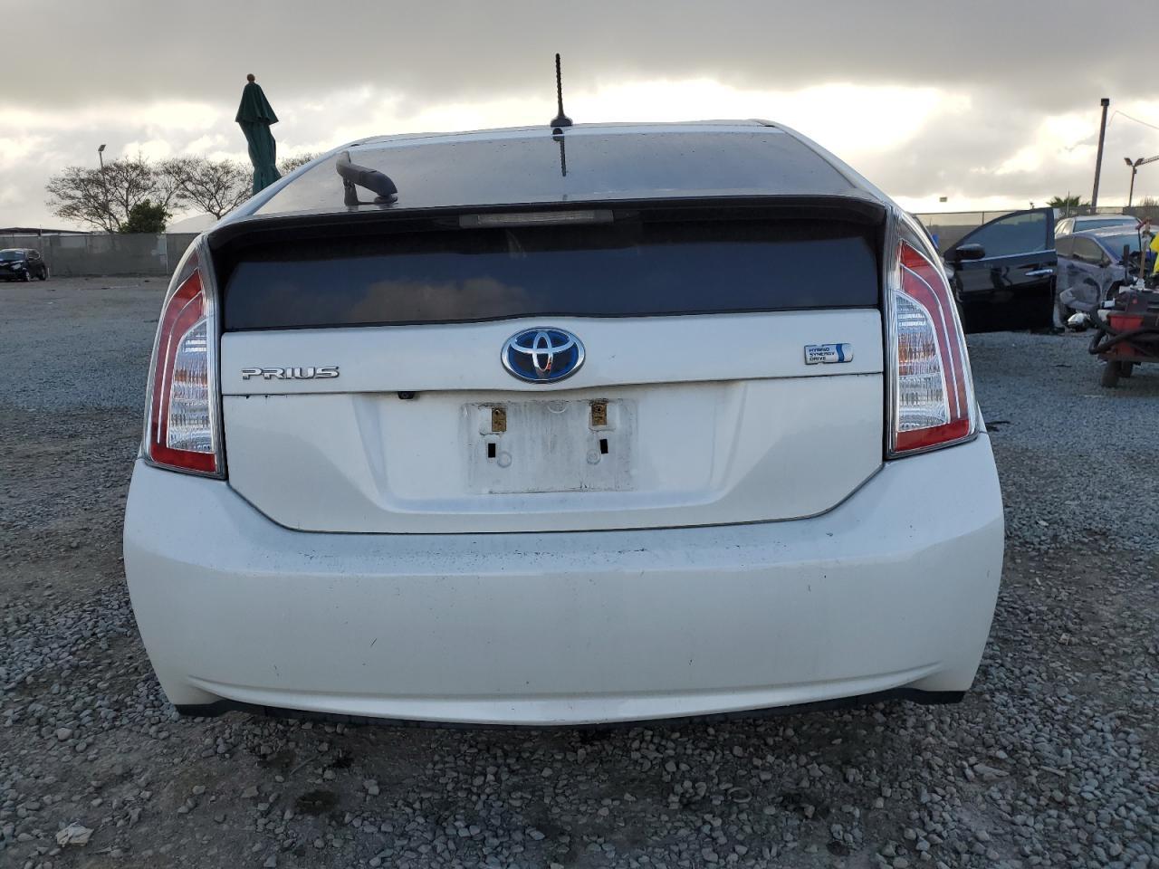 2013 TOYOTA PRIUS - Фото 6