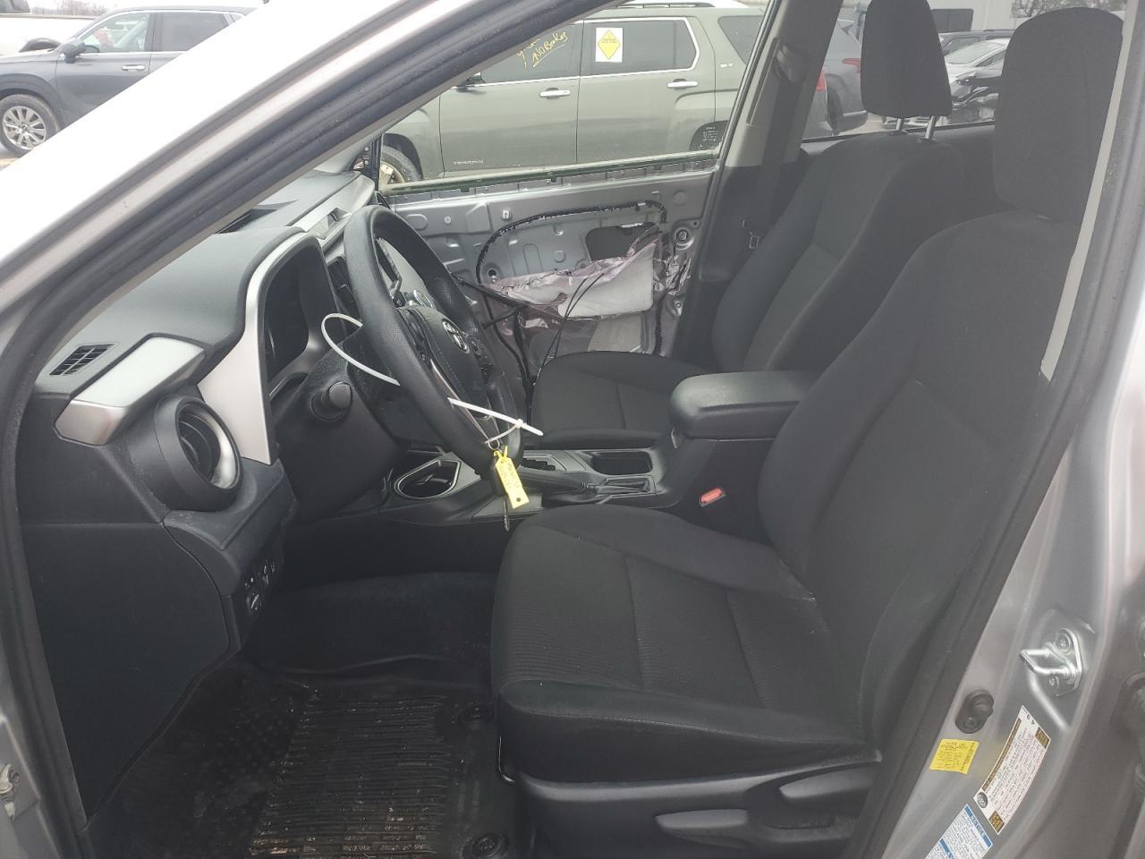 2018 TOYOTA RAV4 LE - Фото 7