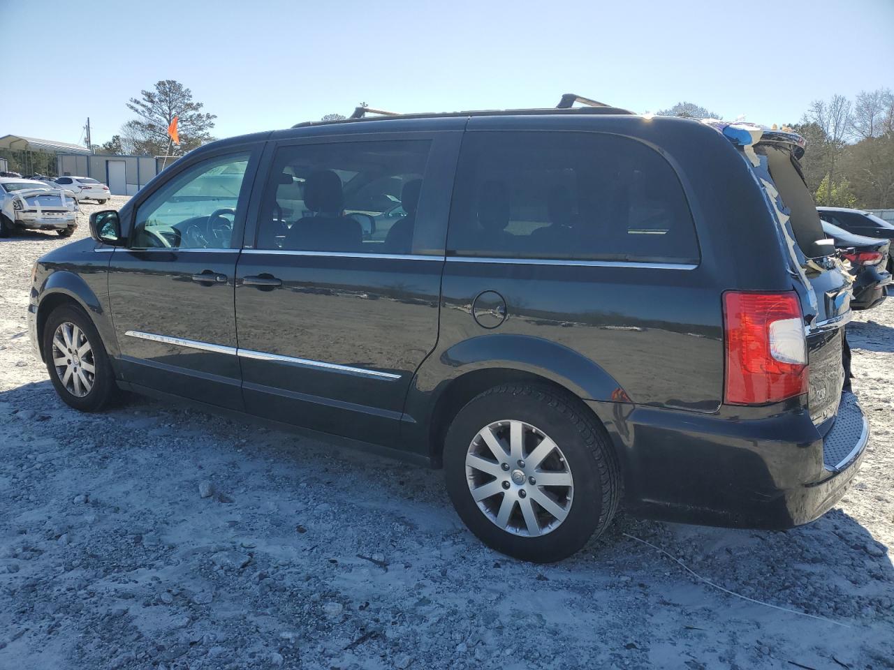 2014 CHRYSLER TOWN & COU - Image 2