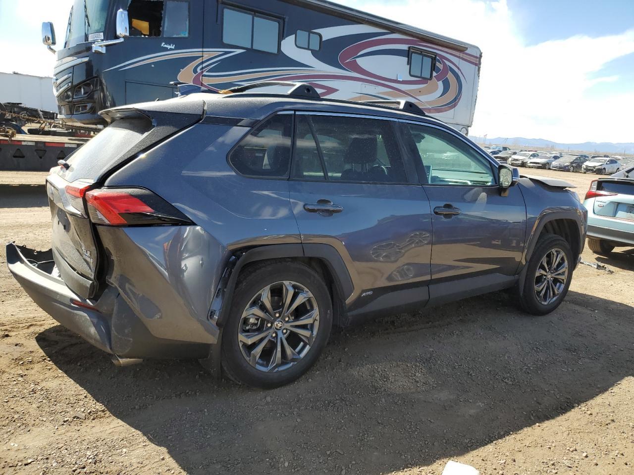 2022 TOYOTA RAV4 XLE P - Image 3