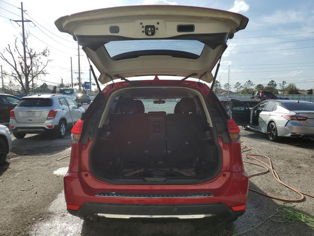 2017 NISSAN ROGUE S - Image 6