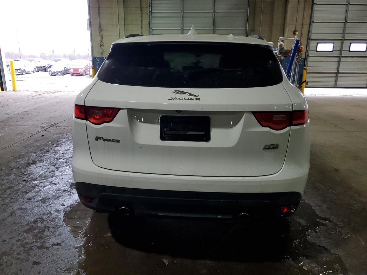 2019 JAGUAR F-PACE PRE - Image 6