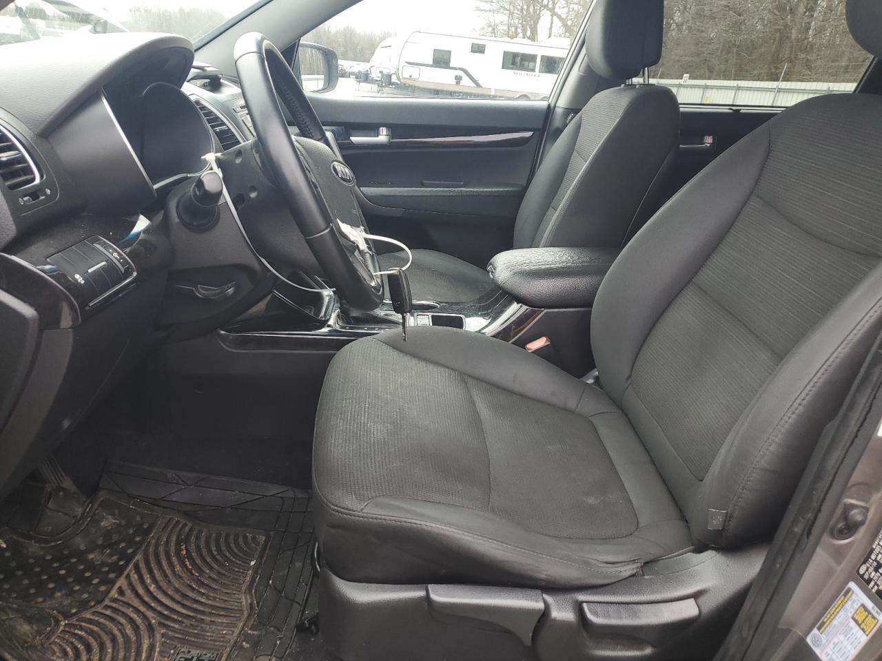 2015 KIA SORENTO LX - Image 7