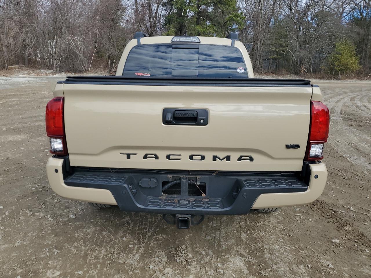 2018 TOYOTA TACOMA DOU - Image 6
