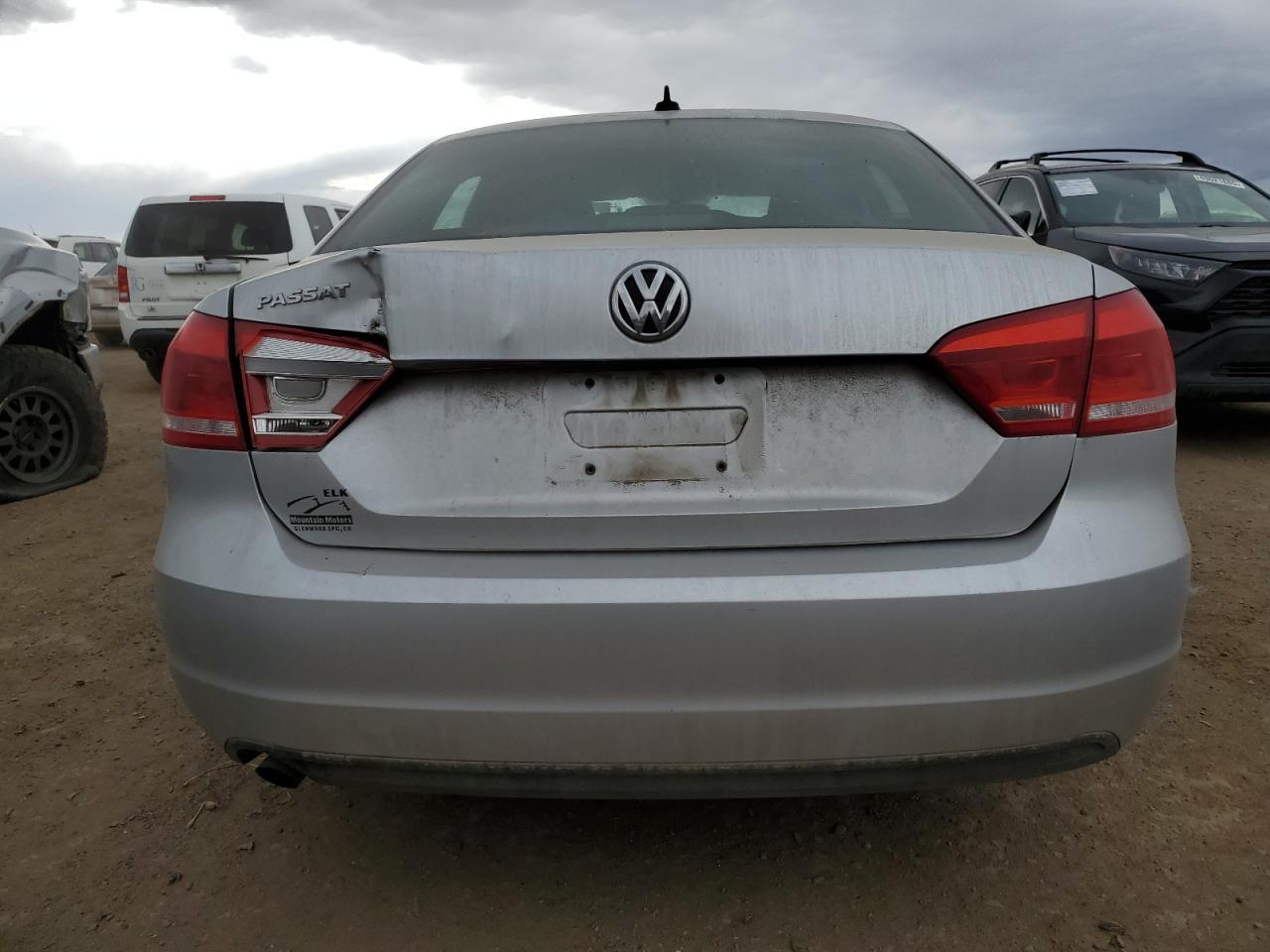 2014 VOLKSWAGEN PASSAT S - Фото 6