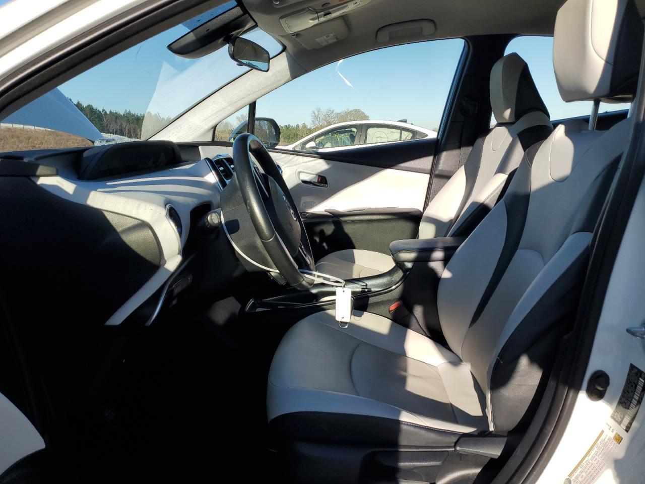 2016 TOYOTA PRIUS - Image 7