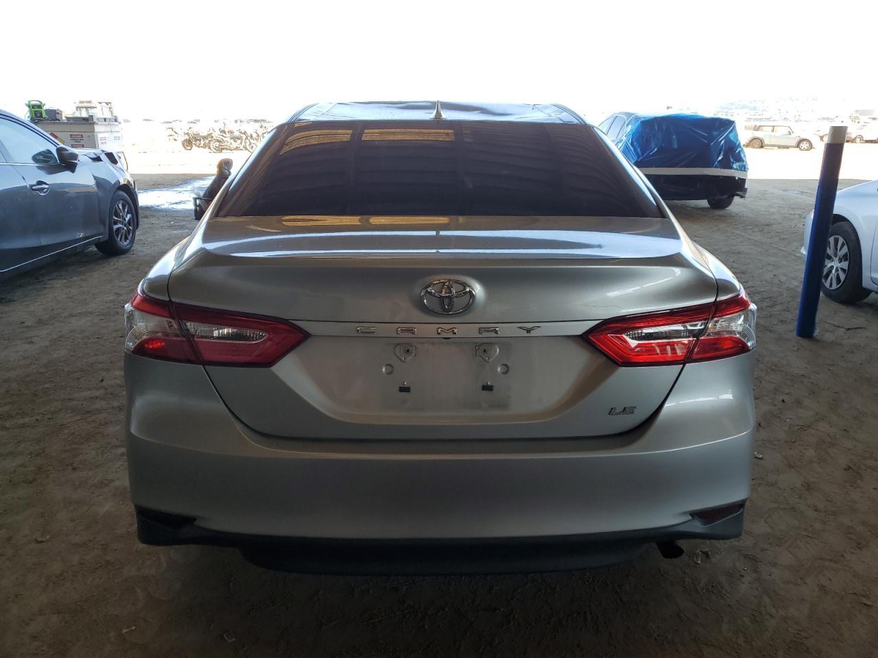 2020 TOYOTA CAMRY LE - Фото 6
