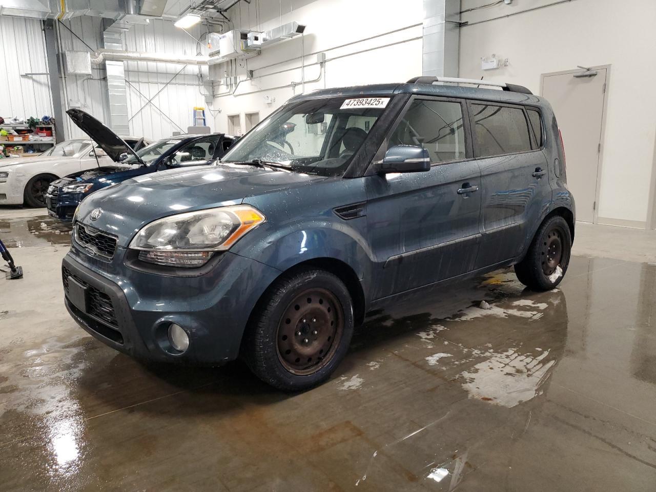 2013 KIA SOUL +