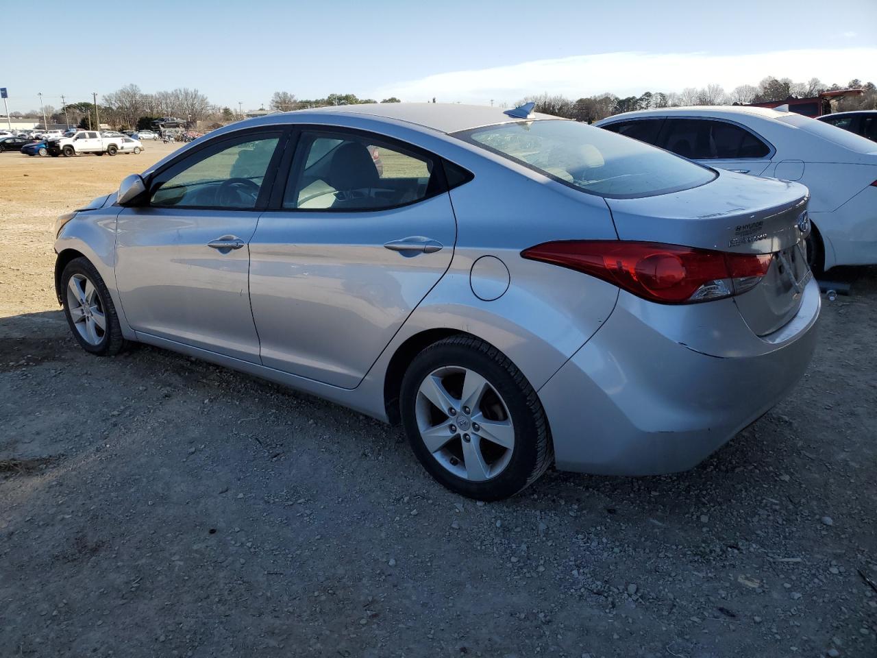 2011 HYUNDAI ELANTRA GL - Image 2