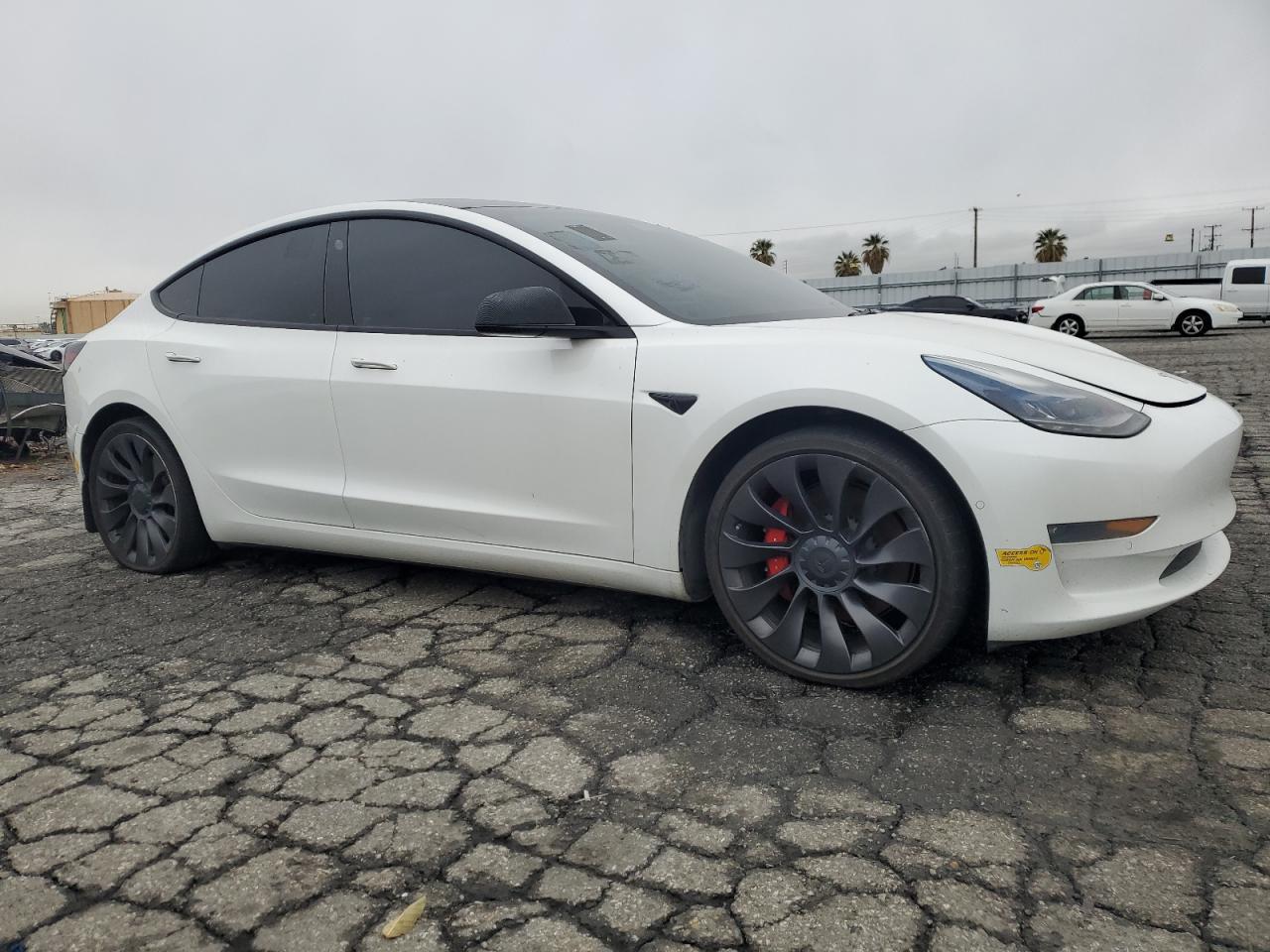 2022 TESLA MODEL 3 - Фото 4