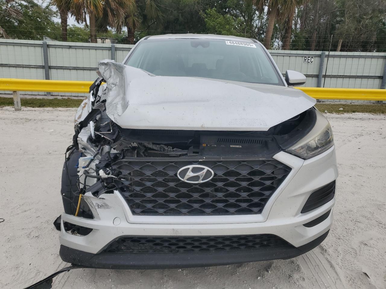 2019 HYUNDAI TUCSON SE - Фото 5