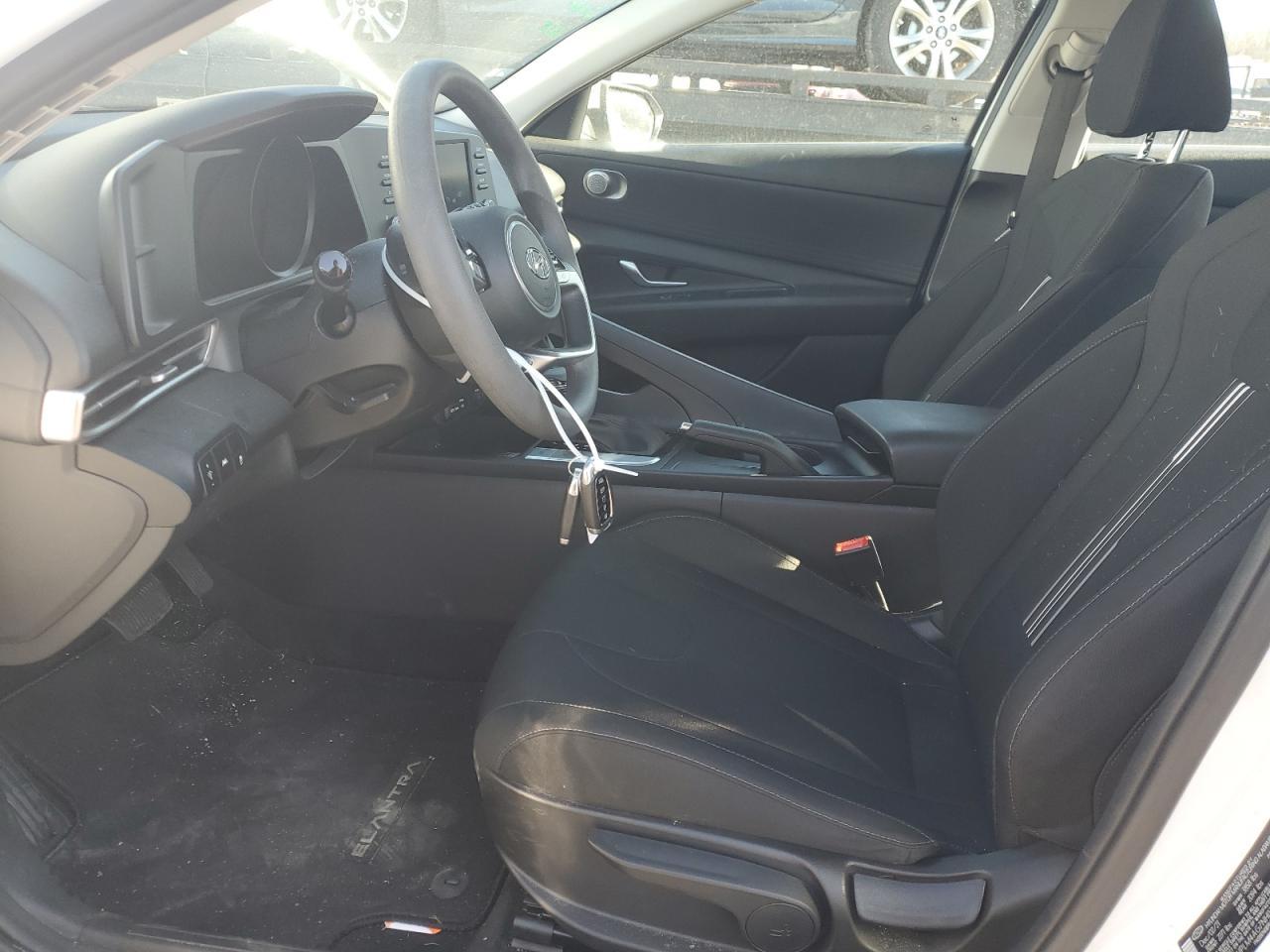 2022 HYUNDAI ELANTRA SE - Фото 7