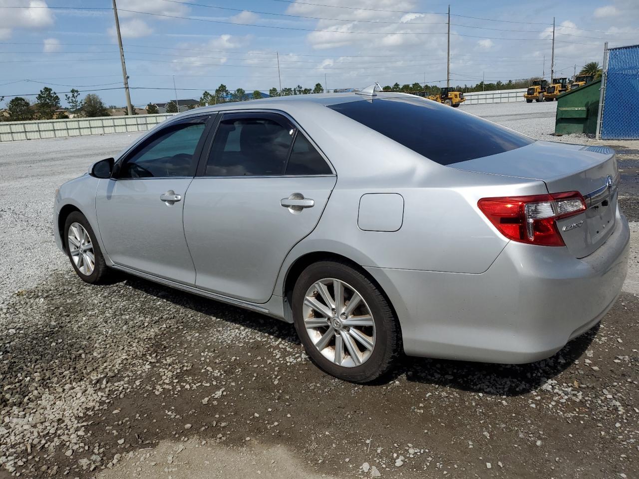 2014 TOYOTA CAMRY L - Image 2