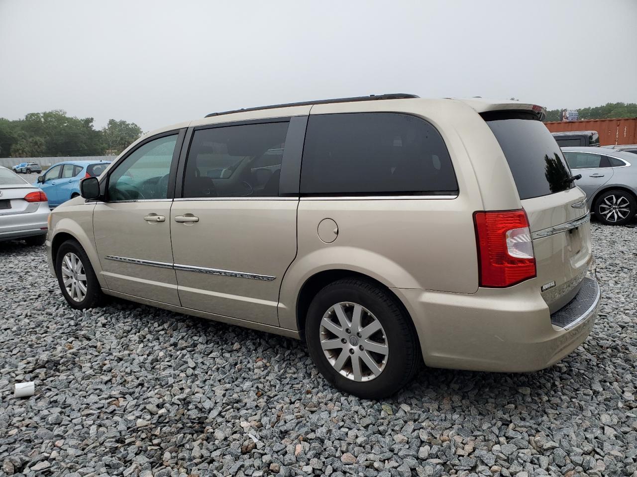 2014 CHRYSLER TOWN & COU - Фото 2