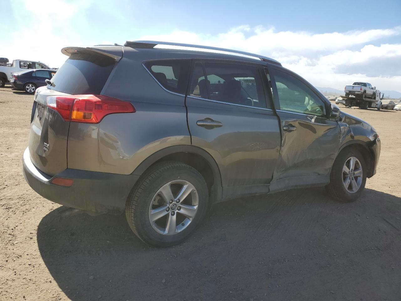 2015 TOYOTA RAV4 XLE - Image 3