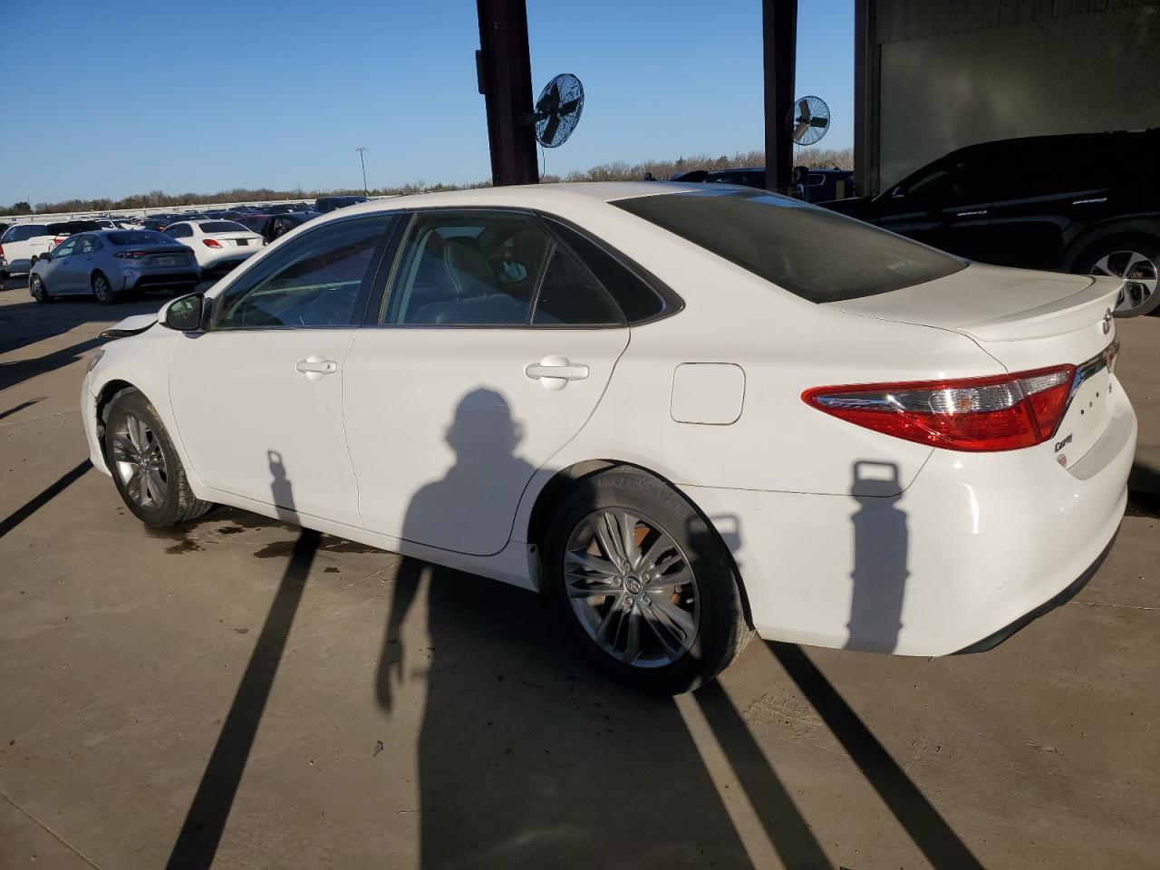 2017 TOYOTA CAMRY LE - Image 2